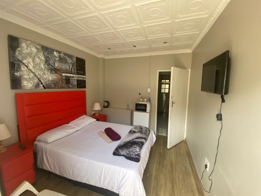 12 Bedroom Property for Sale in Newton Park Eastern Cape